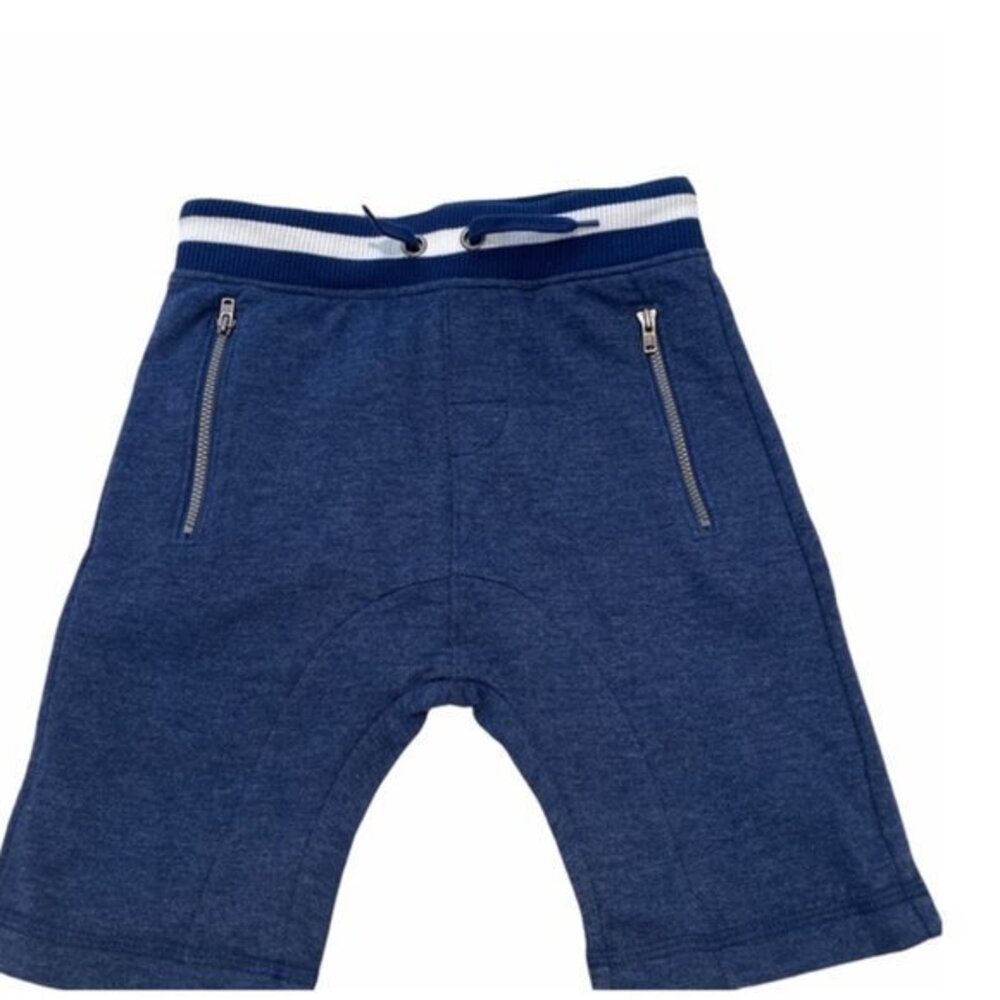 Crazy 8 Navy Blue/White Boy’s Shorts. Size: S 5-6
